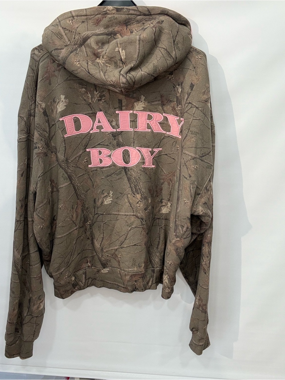 Dairy Boy the boyfriend hoodie-evergreen camo/pink